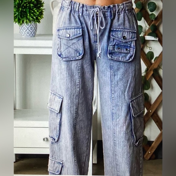 New—Oli & Hali Cargo Pants with Drawstring - Picture 6 of 10